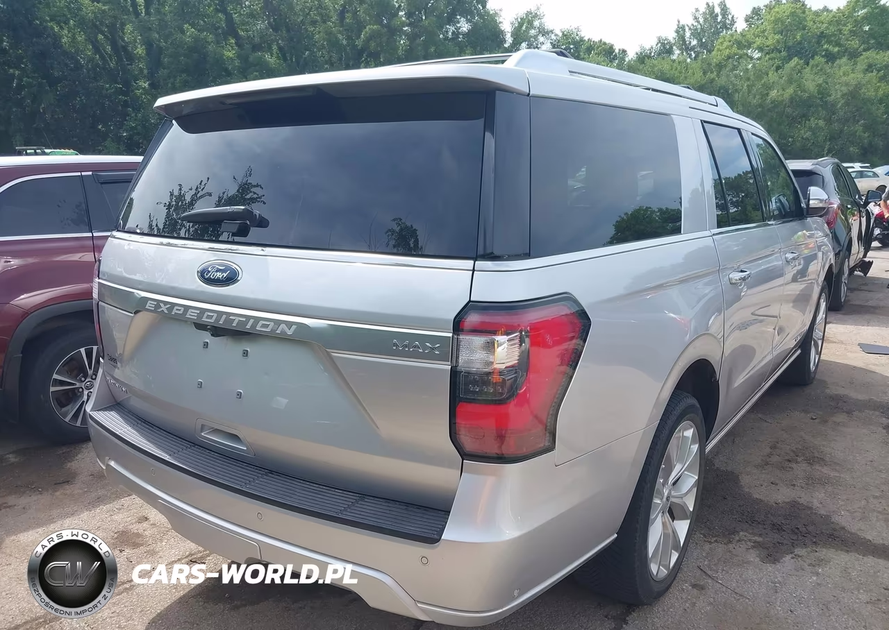2019 Ford Expedition Max Platinum VIN:1FMJK1MTXKEA73645 - 4