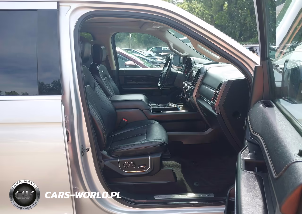 2019 Ford Expedition Max Platinum VIN:1FMJK1MTXKEA73645 - 5