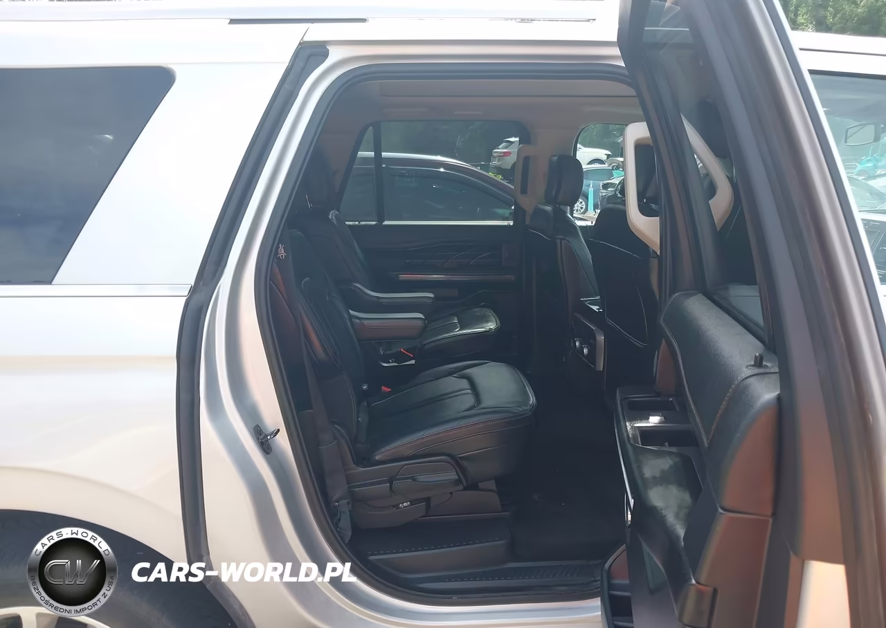 2019 Ford Expedition Max Platinum VIN:1FMJK1MTXKEA73645 - 8