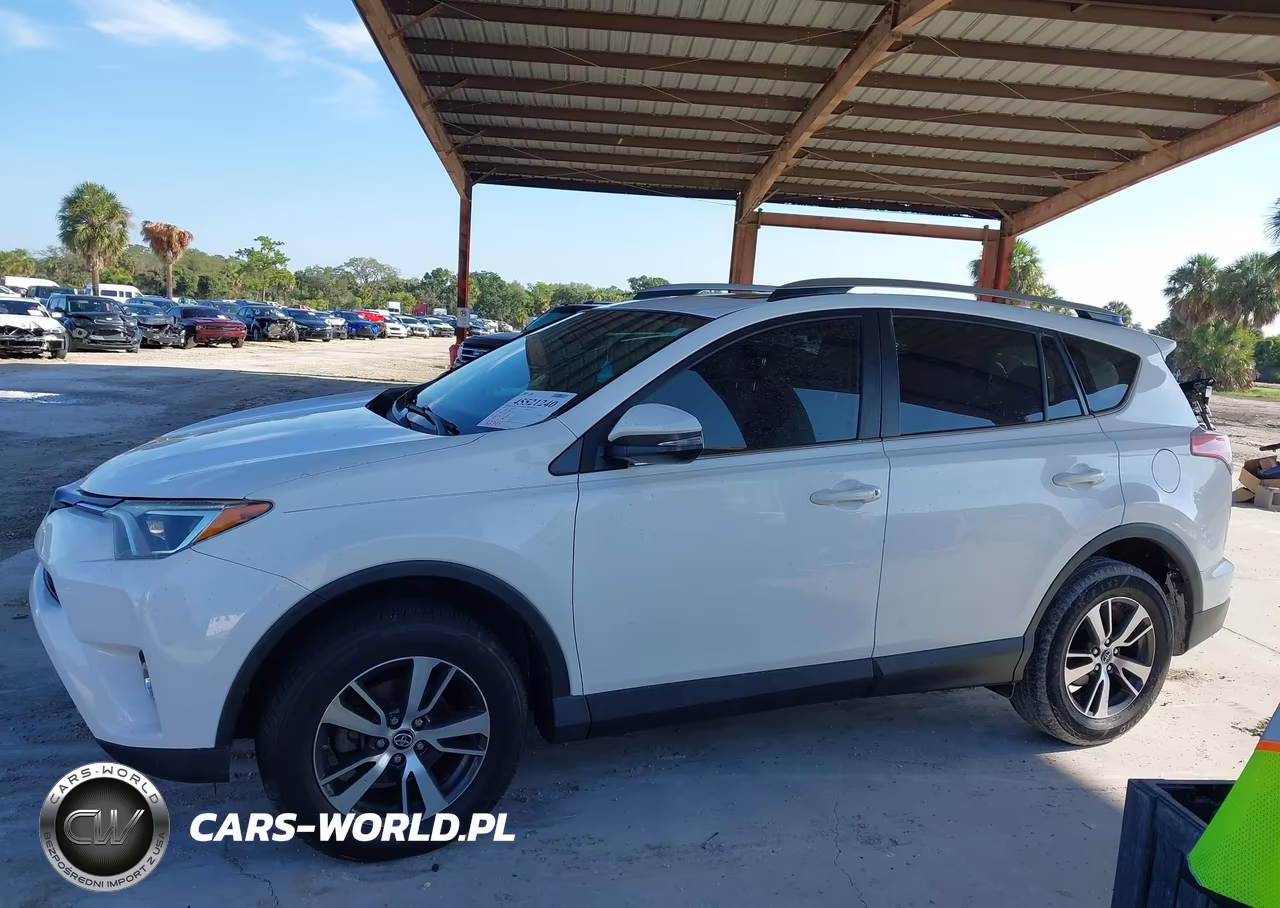2018 Toyota Rav4 Xle VIN:JTMWFREV4JJ182766 - 14