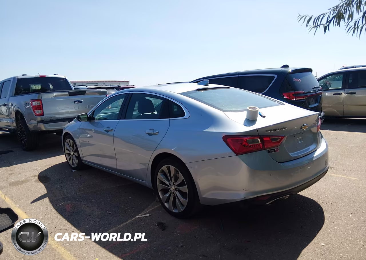 2018 Chevrolet Malibu Premier VIN:1G1ZE5SX0JF111297 - 14