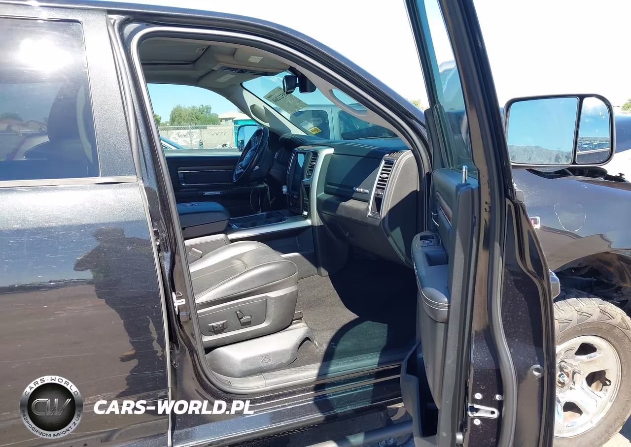 2017 Ram 1500 Laramie 4X4 5'7 Box VIN:1C6RR7NM7HS882907 - 5
