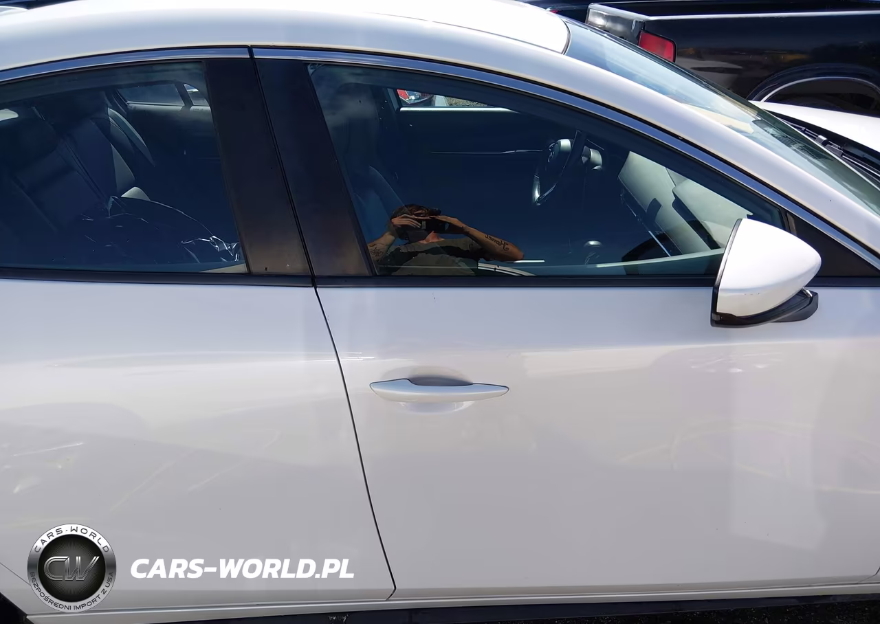 2019 Mazda Mazda3 Preferred Package VIN:3MZBPADL6KM108988 - 13