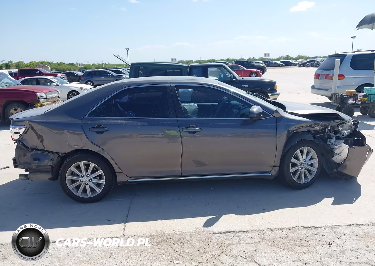 2014 Toyota Camry Xle VIN:4T4BF1FK4ER358337 - 14
