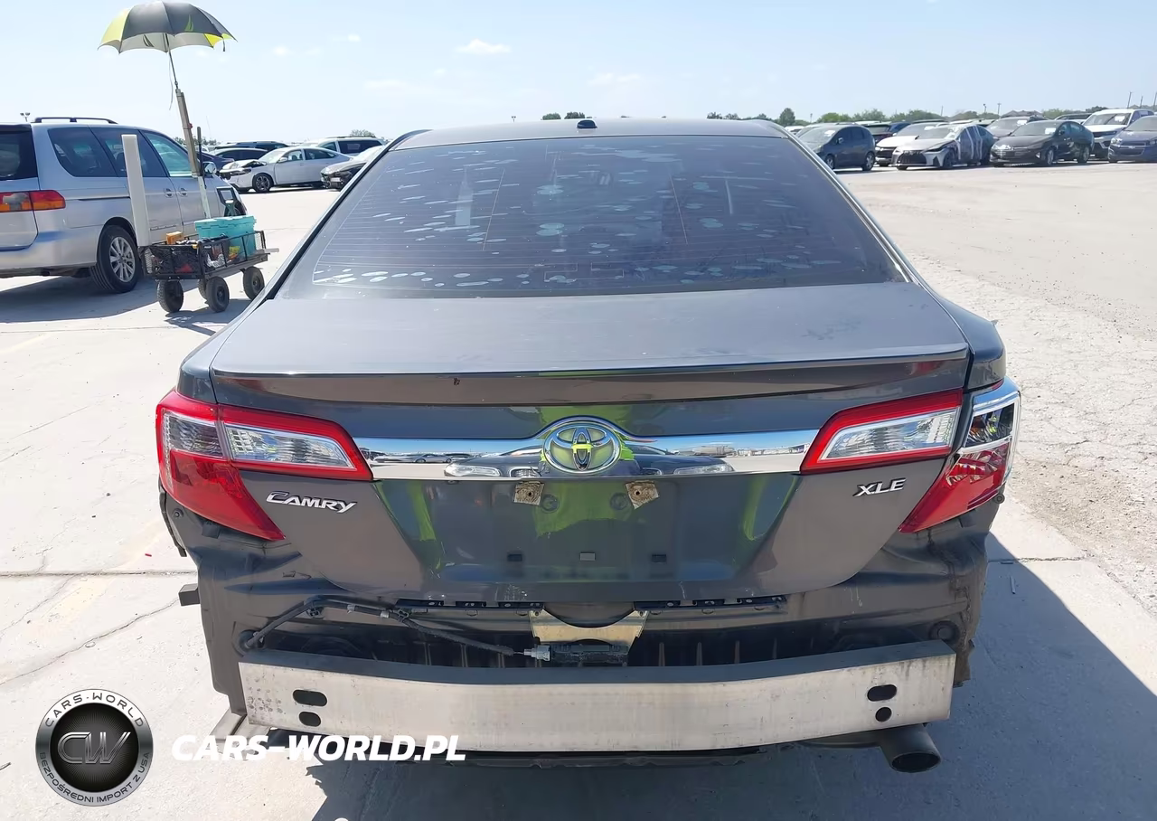 2014 Toyota Camry Xle VIN:4T4BF1FK4ER358337 - 17