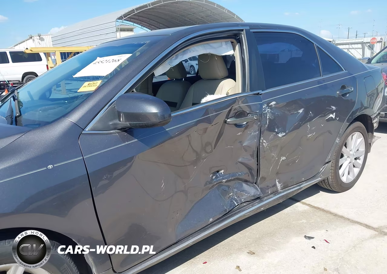 2014 Toyota Camry Xle VIN:4T4BF1FK4ER358337 - 6