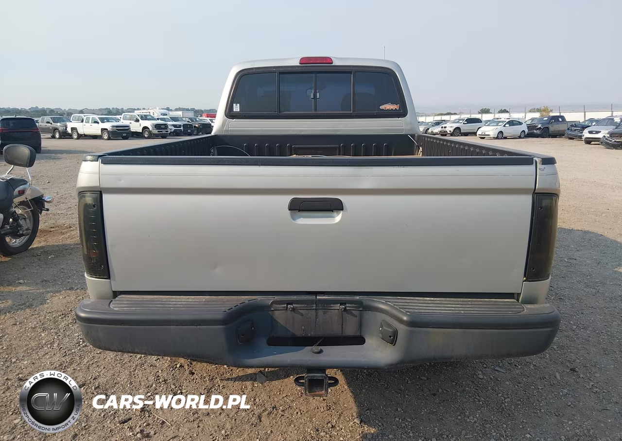 TOYOTA TACOMA VIN:4TASN92N1YZ620740 - 16