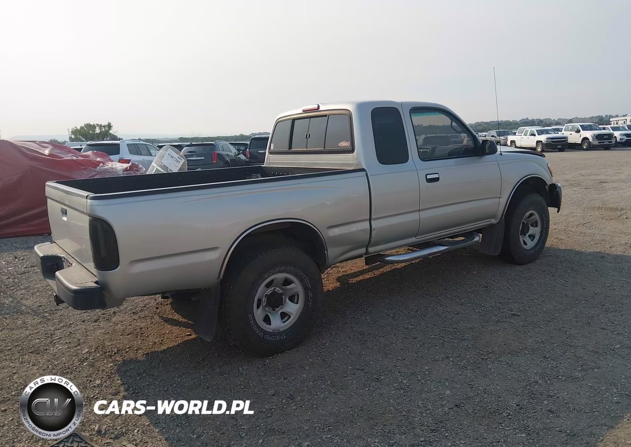 TOYOTA TACOMA VIN:4TASN92N1YZ620740 - 4