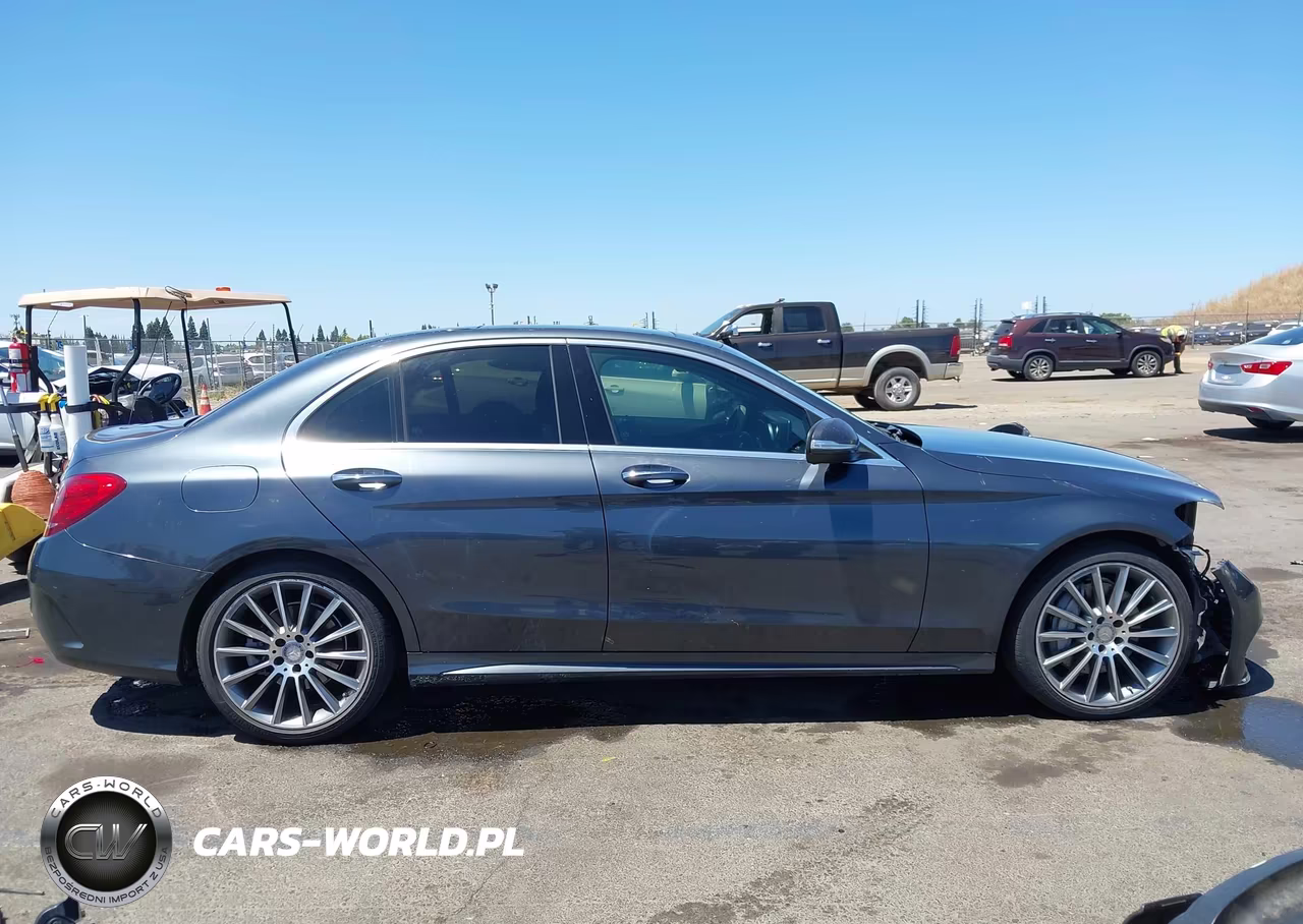 2015 Mercedes-Benz C 300 Sport 4Matic VIN:55SWF4KB3FU021996 - 14