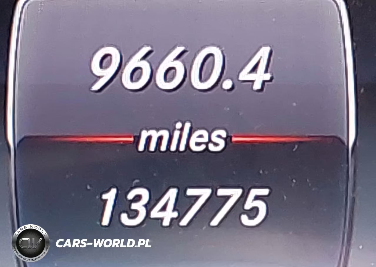 2015 Mercedes-Benz C 300 Sport 4Matic VIN:55SWF4KB3FU021996 - 16