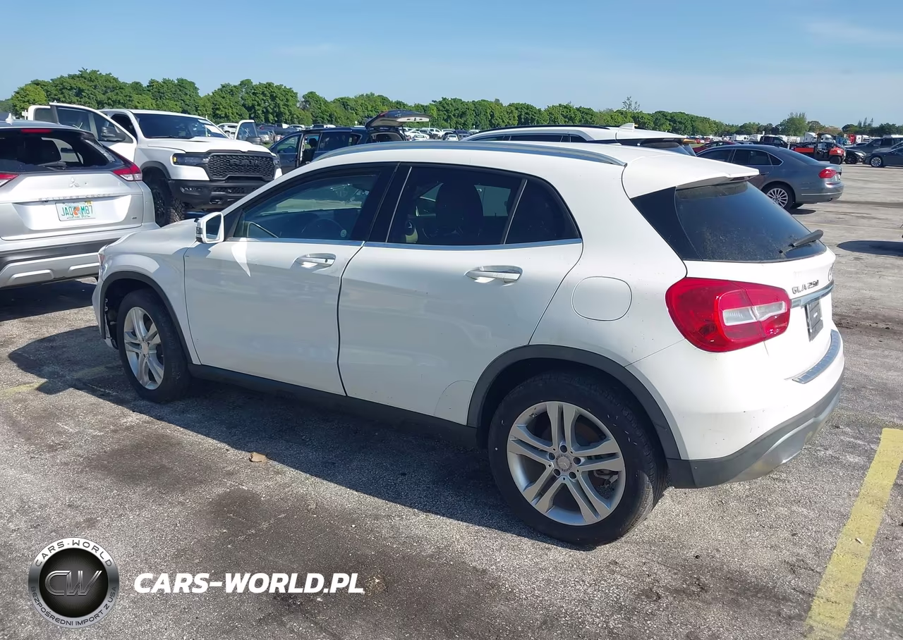 2020 Mercedes-Benz Gla 250 VIN:WDCTG4EB7LJ667005 - 3