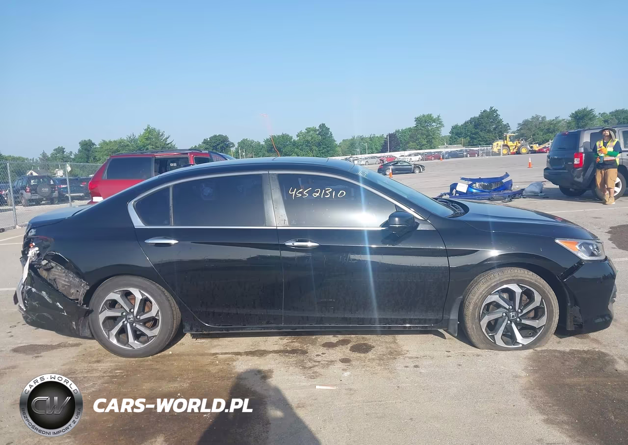2017 Honda Accord Ex VIN:1HGCR2F70HA266256 - 13