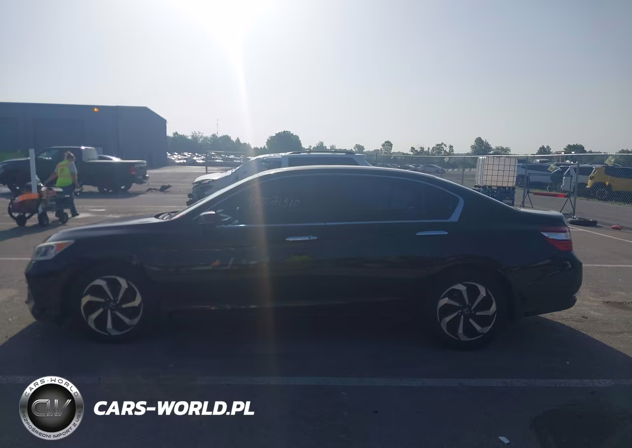 2017 Honda Accord Ex VIN:1HGCR2F70HA266256 - 14