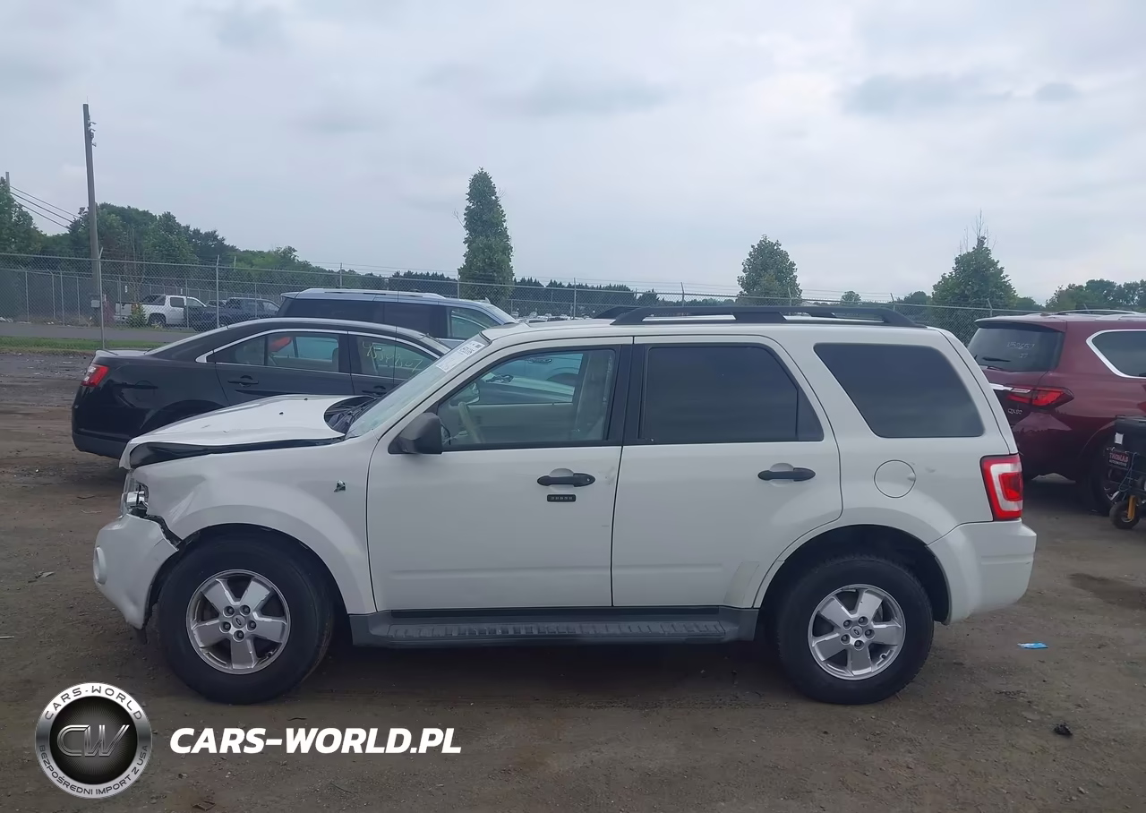 2011 Ford Escape Xlt VIN:1FMCU9DGXBKA60772 - 14