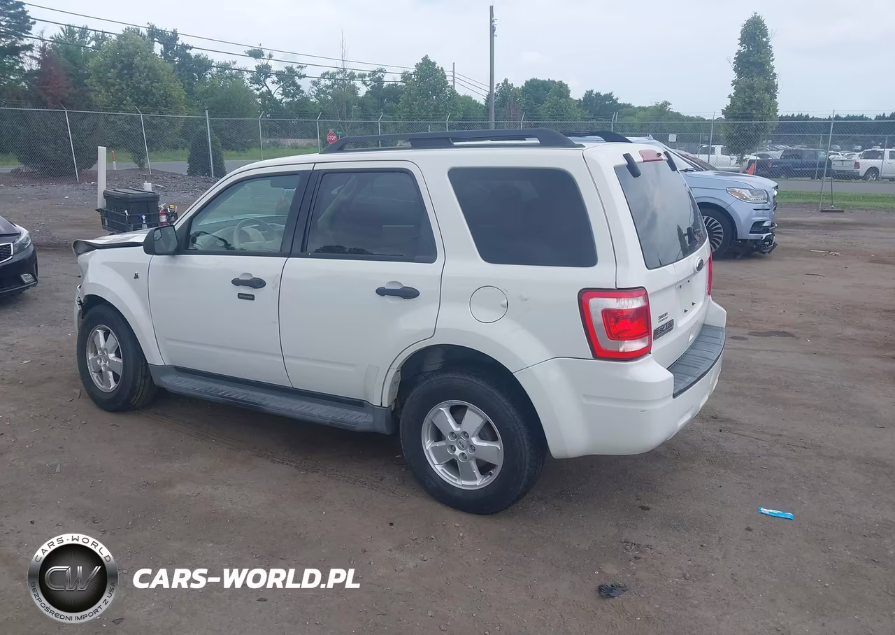 2011 Ford Escape Xlt VIN:1FMCU9DGXBKA60772 - 3