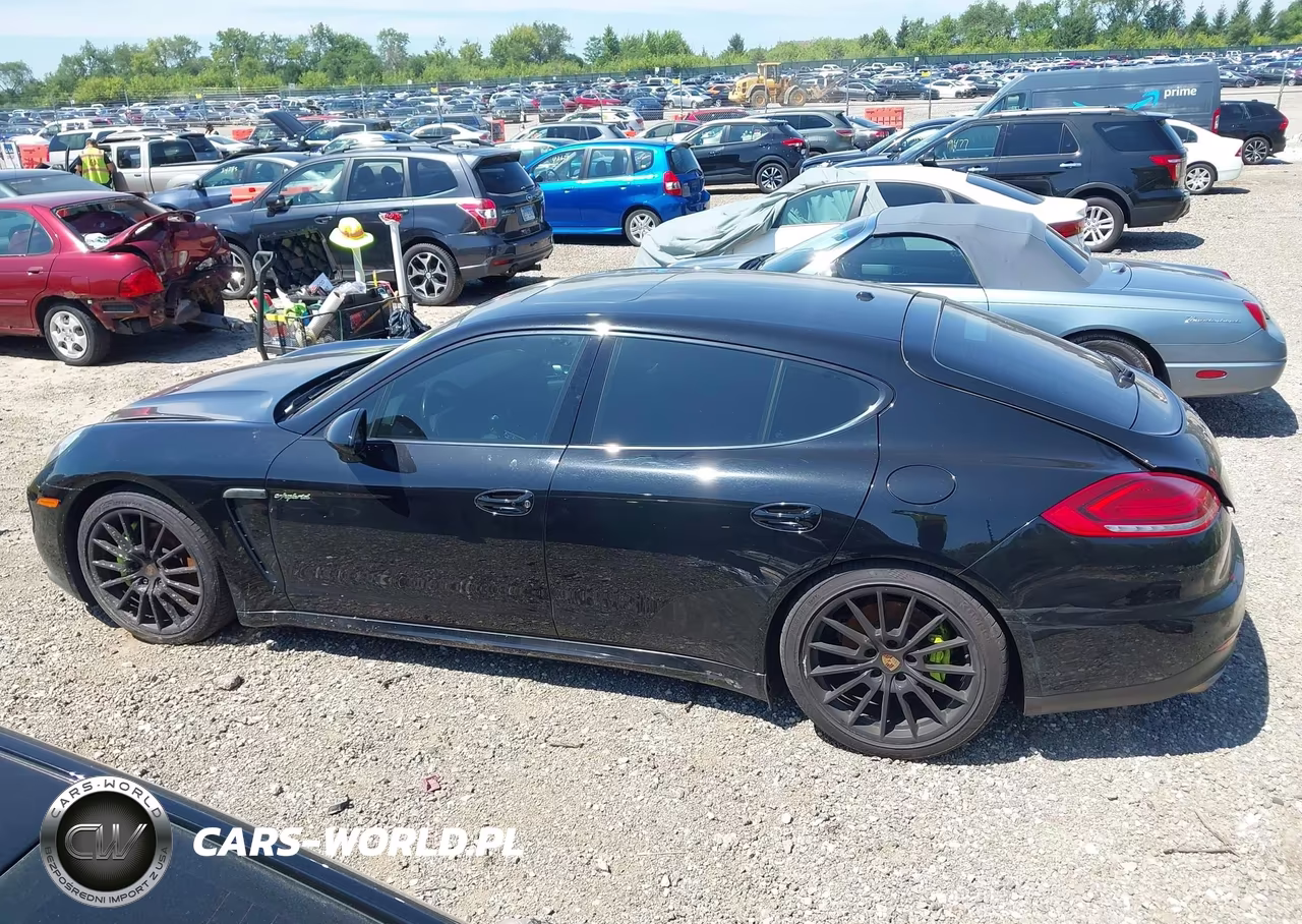 2015 Porsche Panamera E-Hybrid S VIN:WP0AD2A79FL040892 - 15
