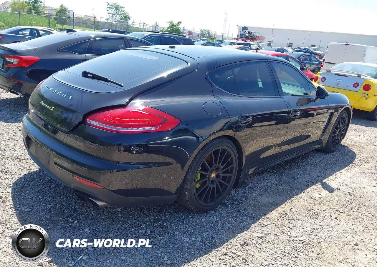 2015 Porsche Panamera E-Hybrid S VIN:WP0AD2A79FL040892 - 4