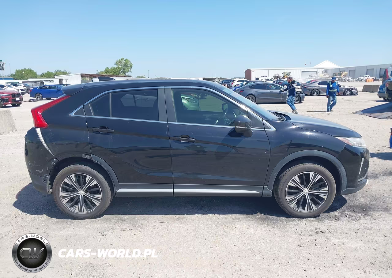 2018 Mitsubishi Eclipse Cross Sel VIN:JA4AT5AA9JZ048040 - 13