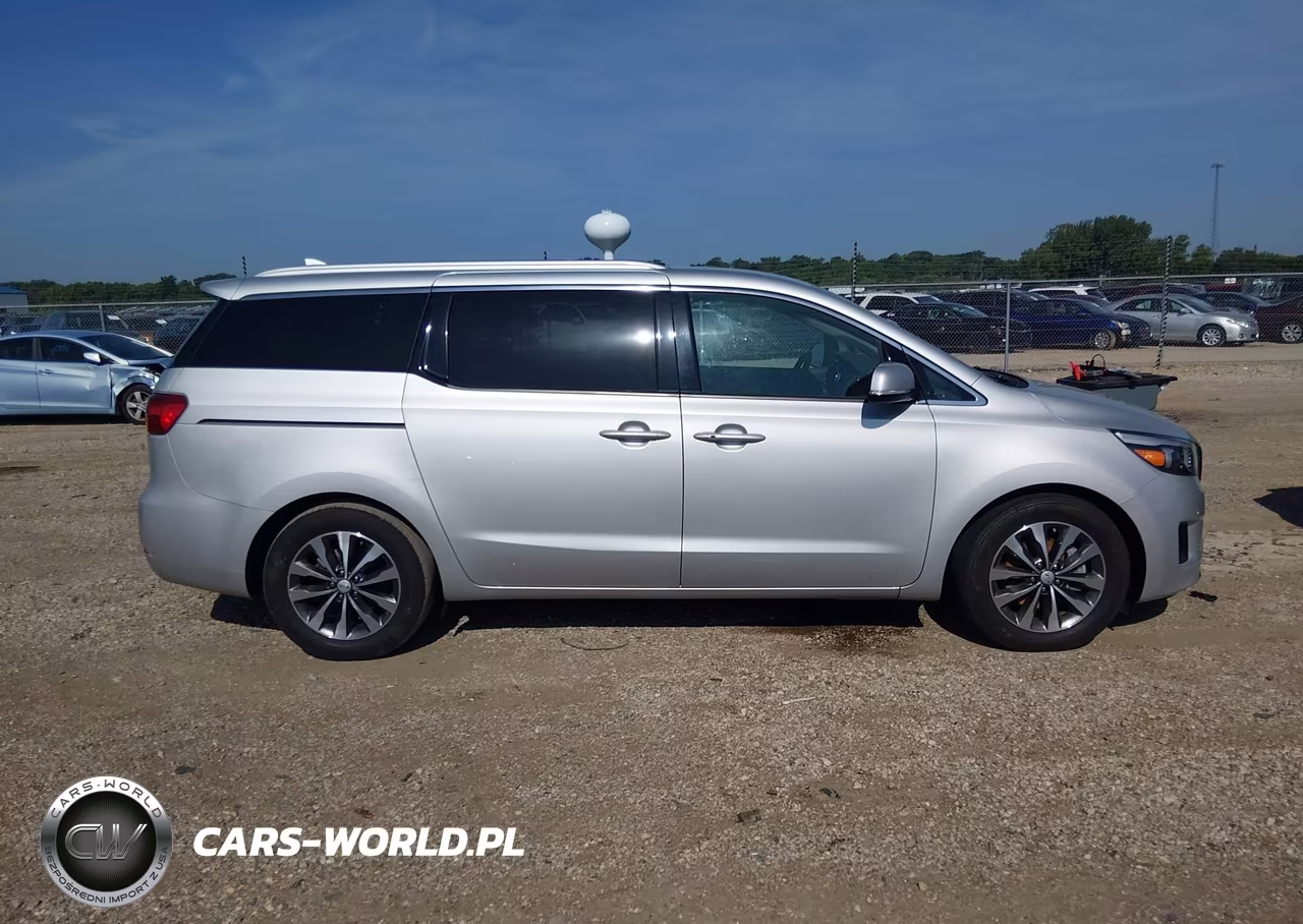 2018 Kia Sedona Sx VIN:KNDMC5C18J6375756 - 13