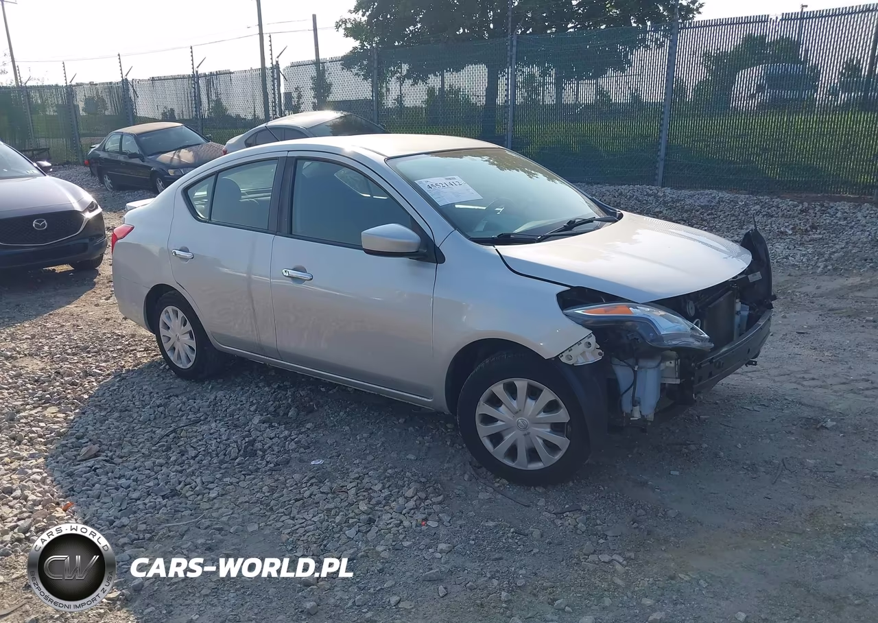 2017 Nissan Versa 1.6 Sv – zdjęcie 1 z 15