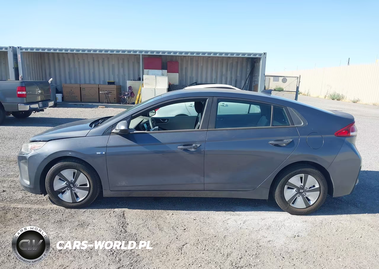 2018 Hyundai Ioniq Hybrid Blue VIN:KMHC65LC4JU066250 - 14