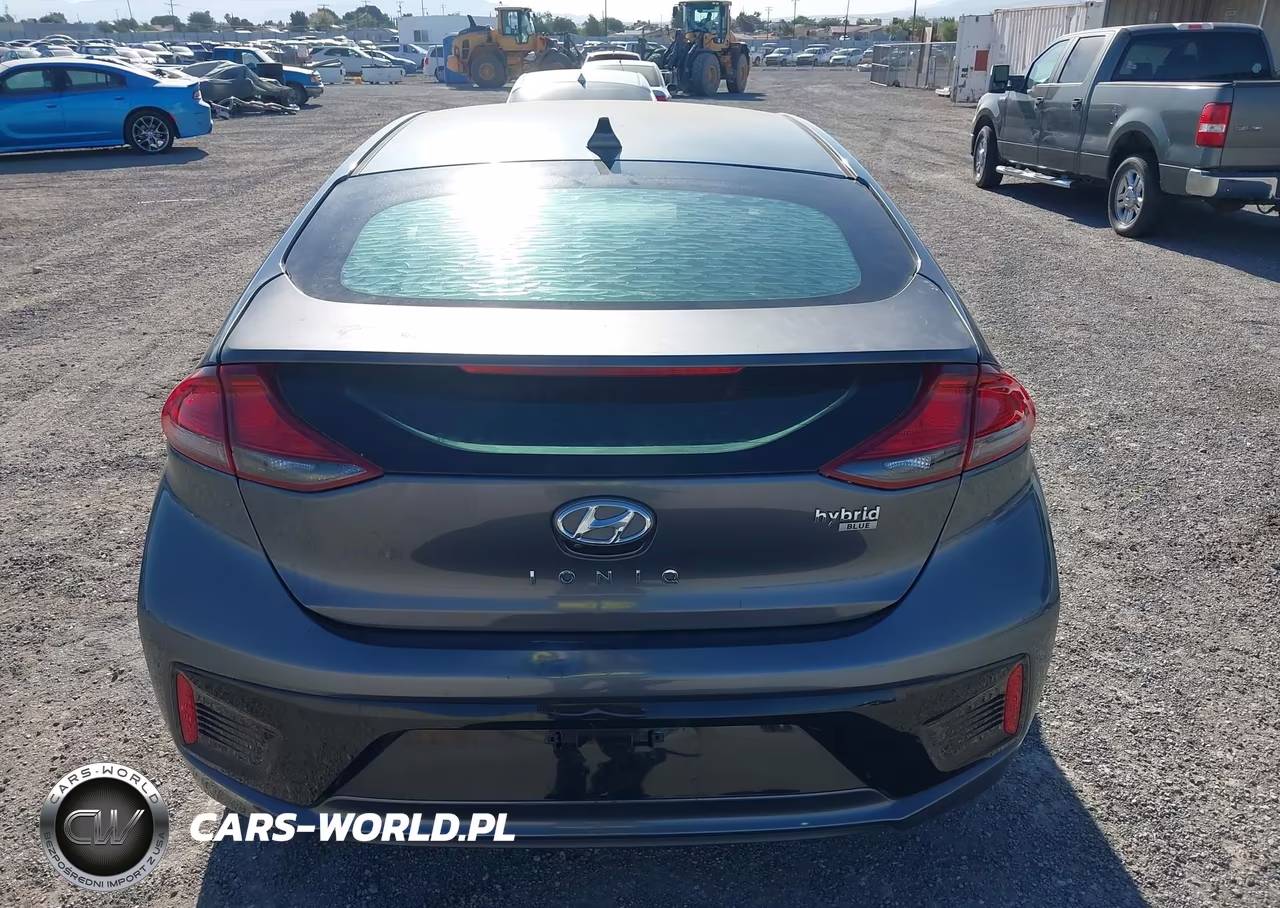 2018 Hyundai Ioniq Hybrid Blue VIN:KMHC65LC4JU066250 - 16