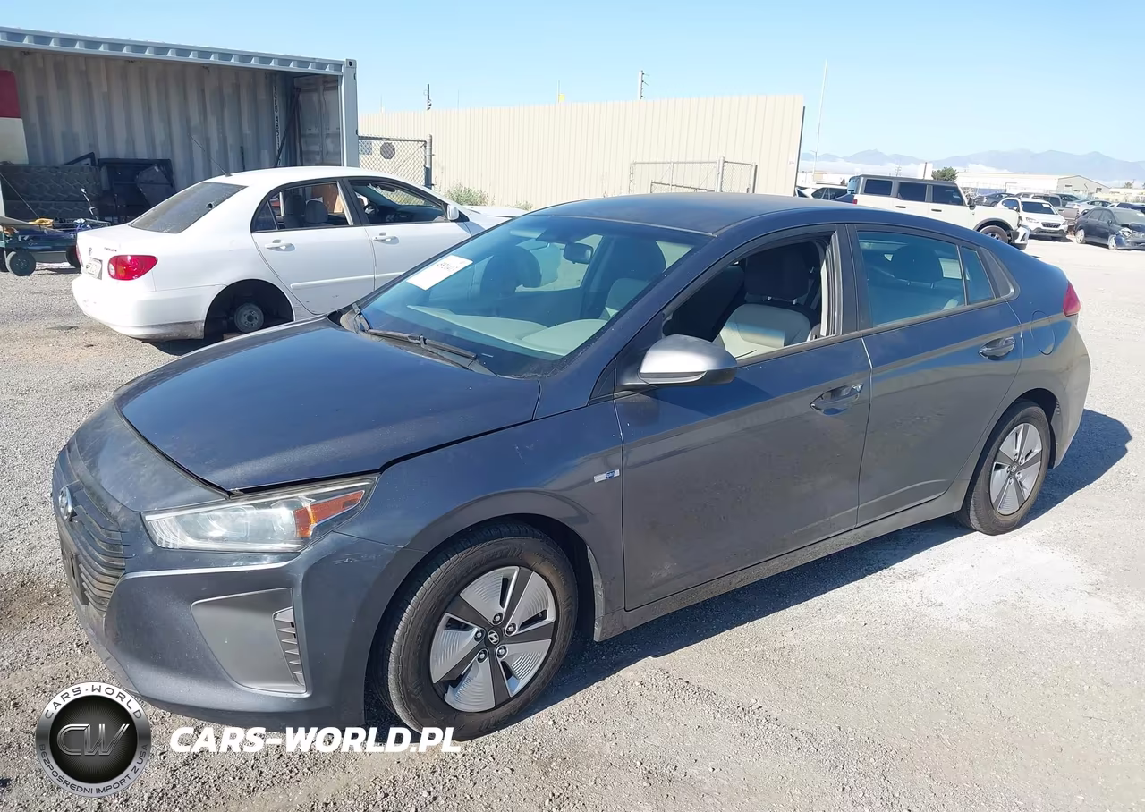 2018 Hyundai Ioniq Hybrid Blue VIN:KMHC65LC4JU066250 - 2