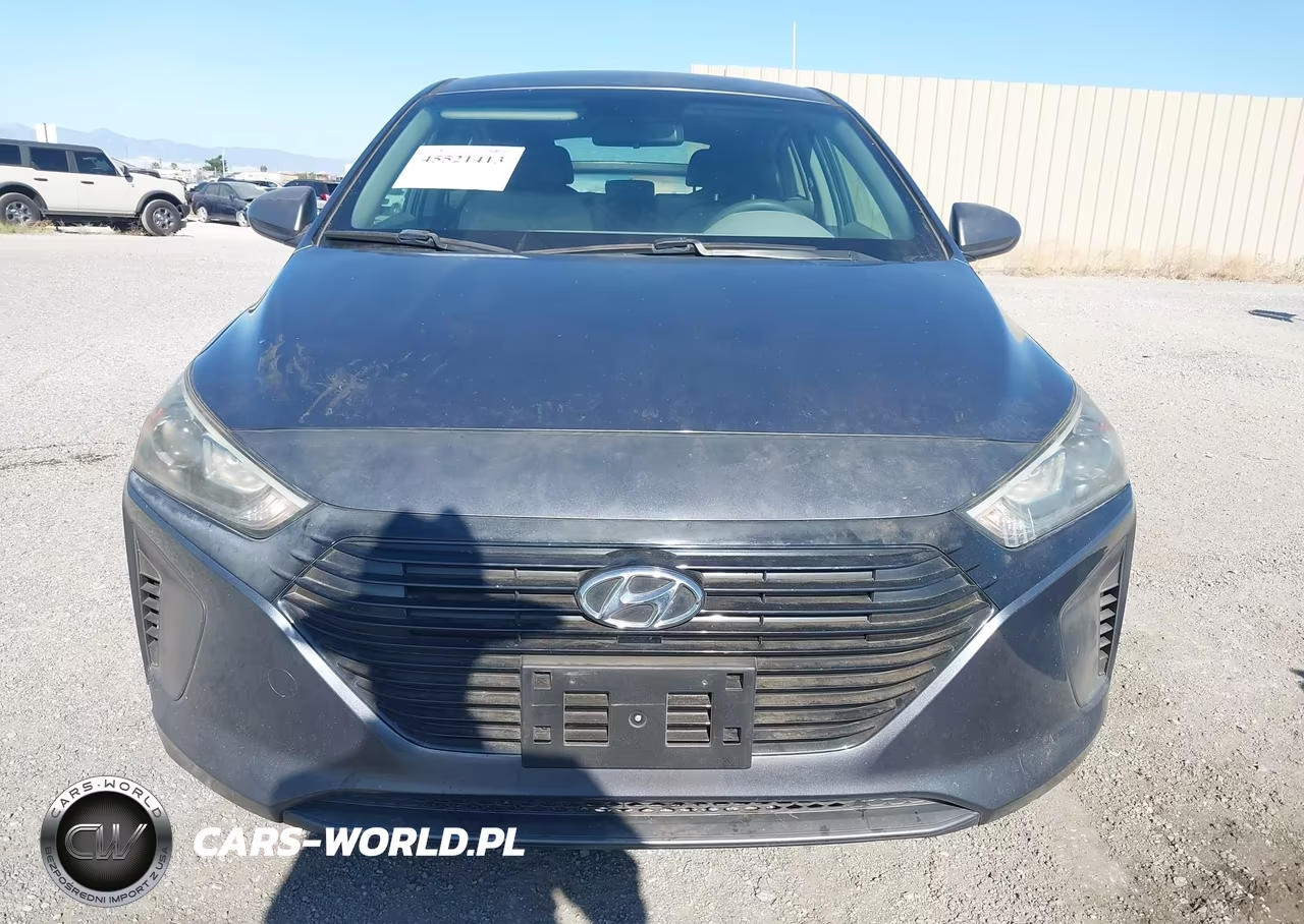 2018 Hyundai Ioniq Hybrid Blue VIN:KMHC65LC4JU066250 - 6