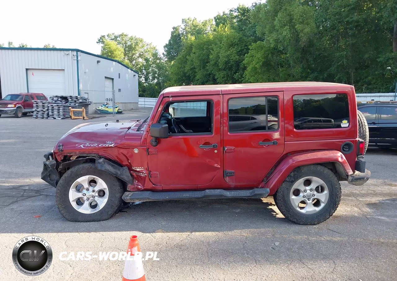 2012 Jeep Wrangler Unlimited Sahara VIN:1C4BJWEG3CL179538 - 14