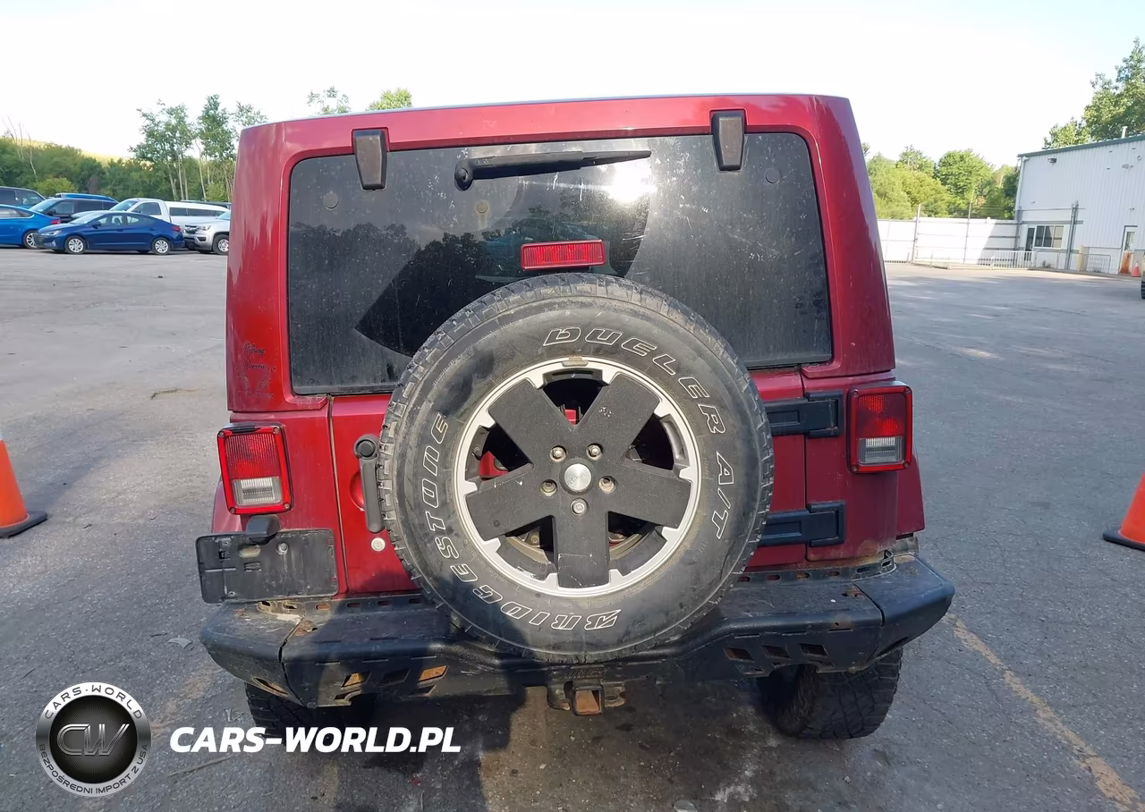 2012 Jeep Wrangler Unlimited Sahara VIN:1C4BJWEG3CL179538 - 16