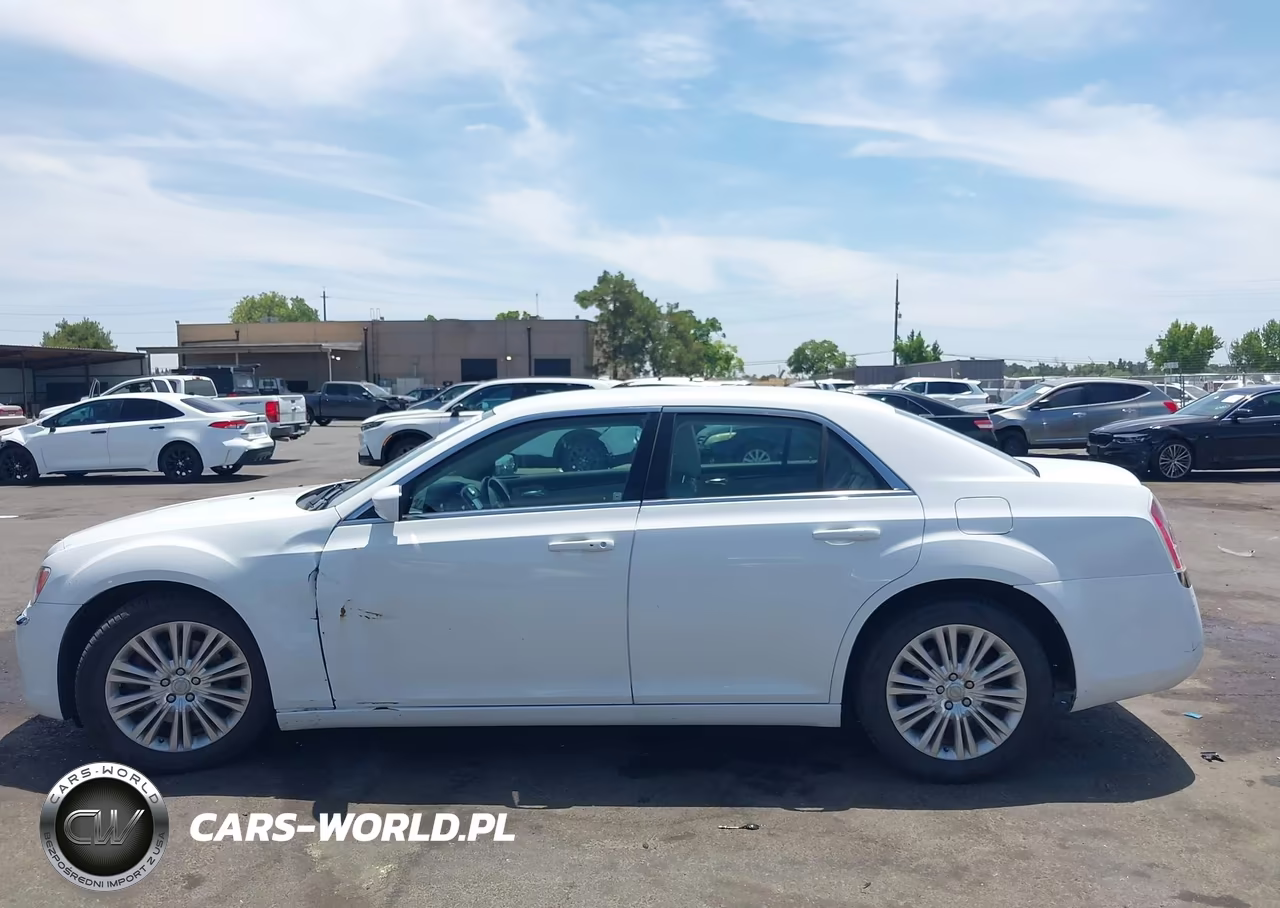 2013 Chrysler 300 Motown VIN:2C3CCARG0DH533479 - 14