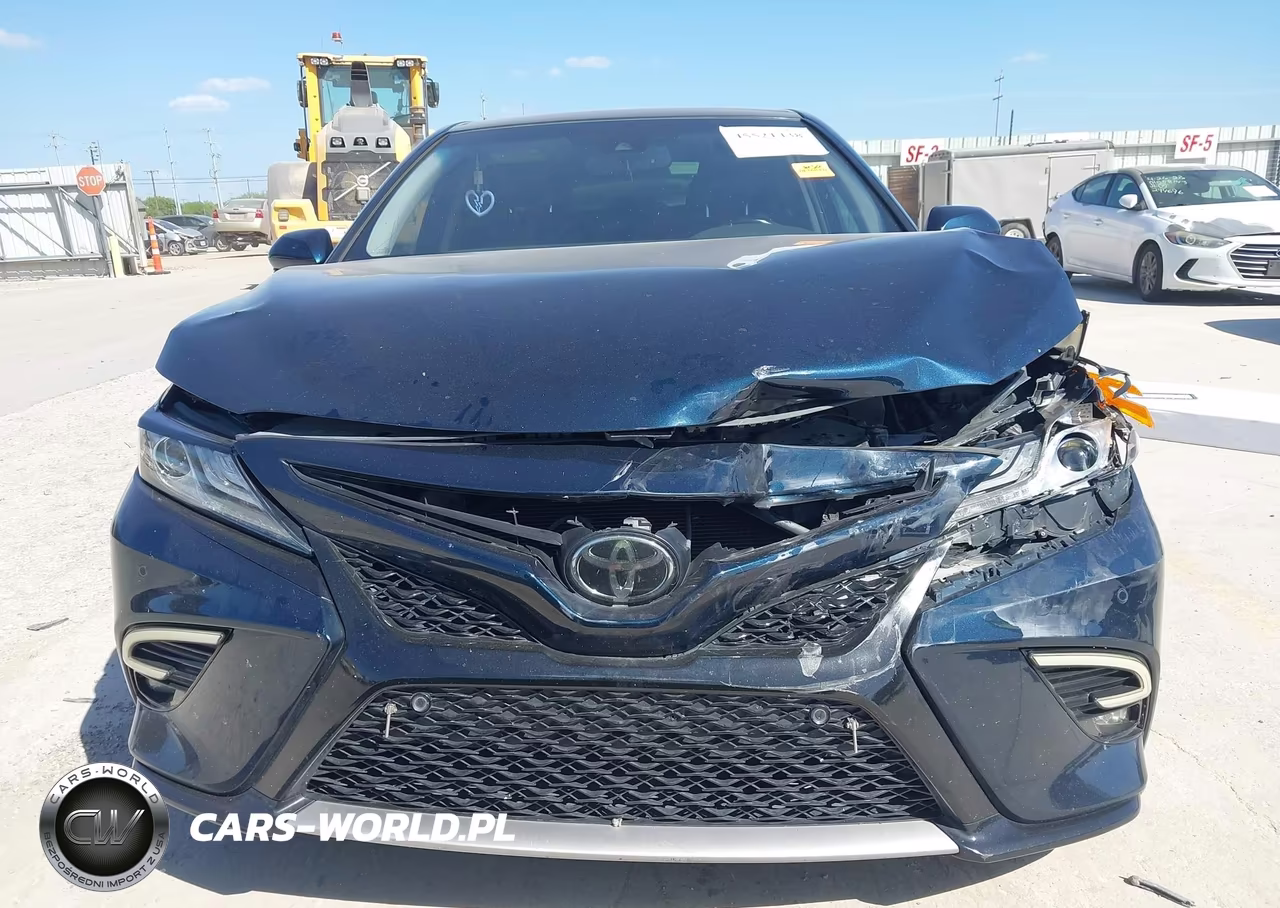 2018 Toyota Camry Xse VIN:4T1B61HK3JU567537 - 12