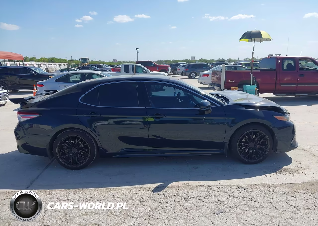 2018 Toyota Camry Xse VIN:4T1B61HK3JU567537 - 13
