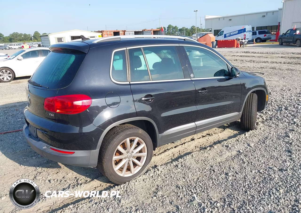 2017 Volkswagen Tiguan 2.0T Wolfsburg Edition VIN:WVGRV7AXXHW504346 - 4