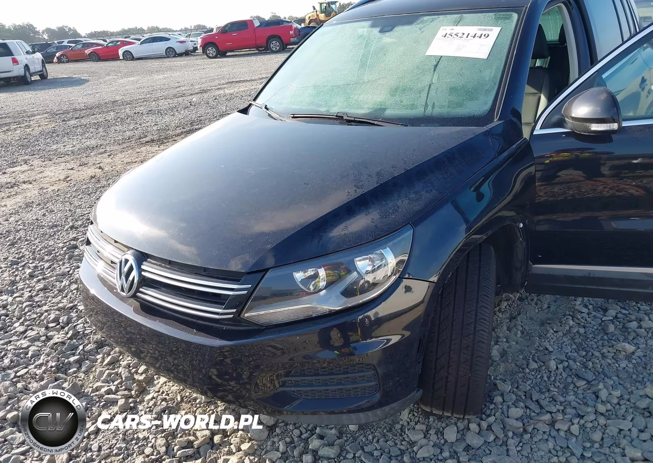 2017 Volkswagen Tiguan 2.0T Wolfsburg Edition VIN:WVGRV7AXXHW504346 - 6