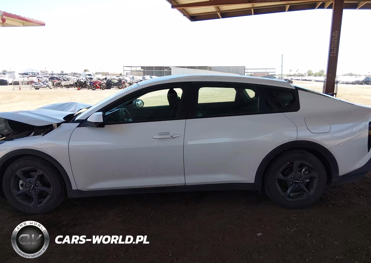 2026 Kia K4 Lxs VIN:3KPFT4DE8TE268336 - 14