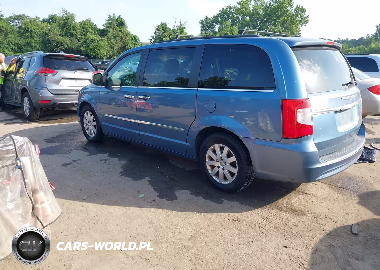 2012 Chrysler Town & Country Touring-L VIN:2C4RC1CG5CR163217 - 3