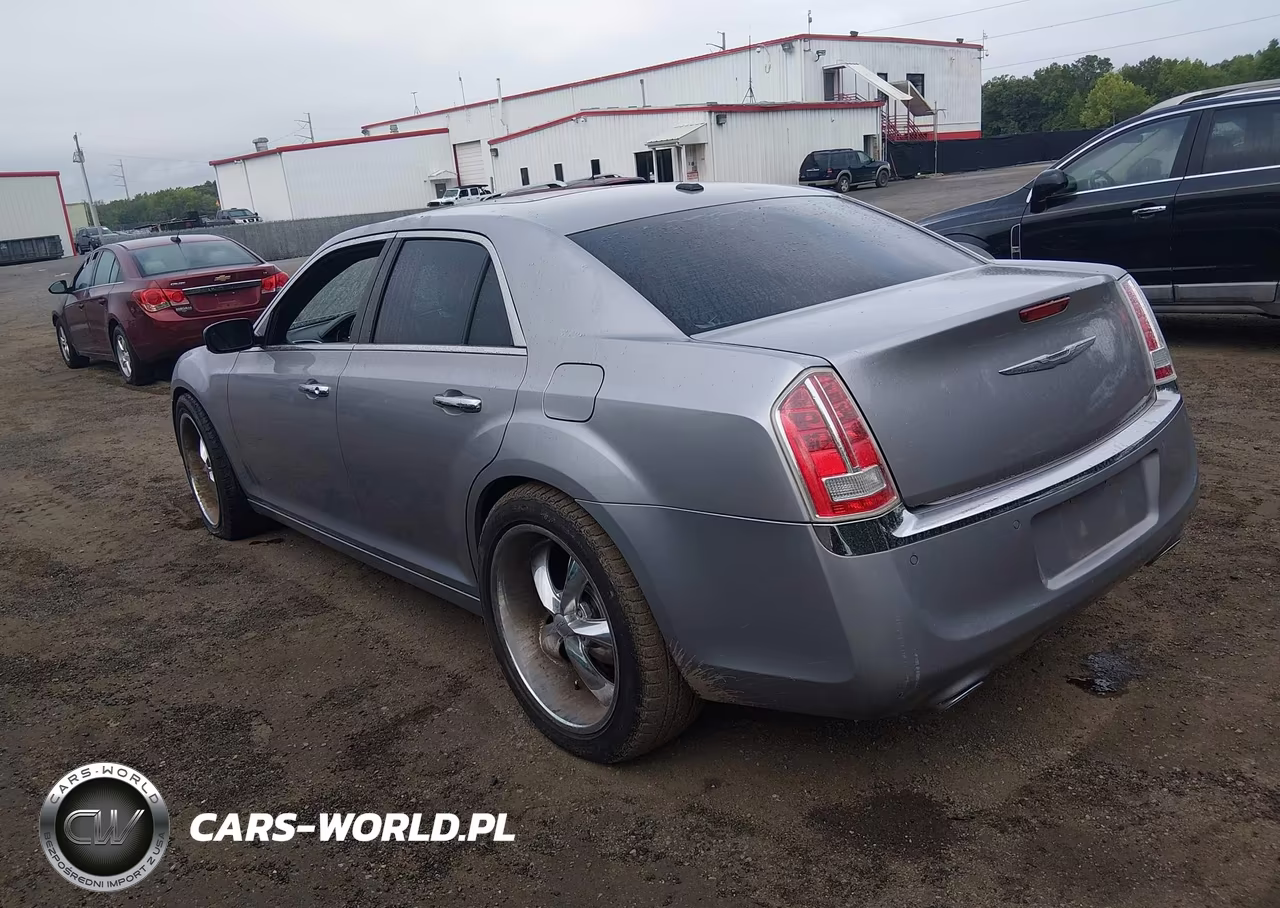 2011 Chrysler 300C VIN:2C3CA6CT1BH523713 - 3