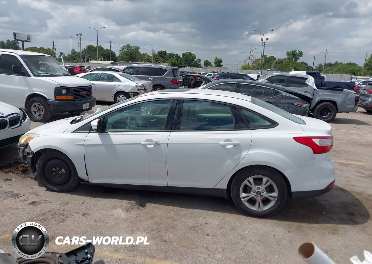 2014 Ford Focus Se VIN:1FADP3F26EL163111 - 15