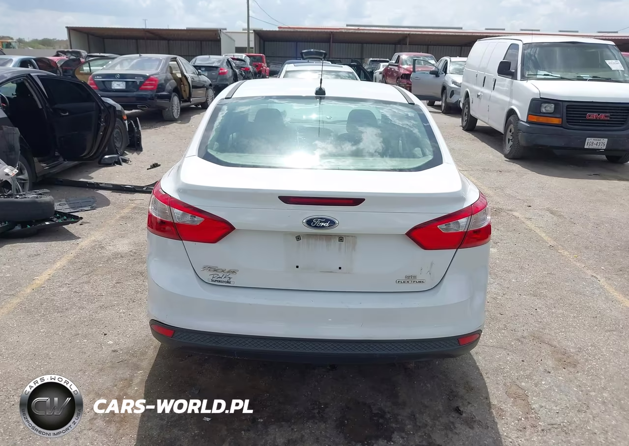 2014 Ford Focus Se VIN:1FADP3F26EL163111 - 17