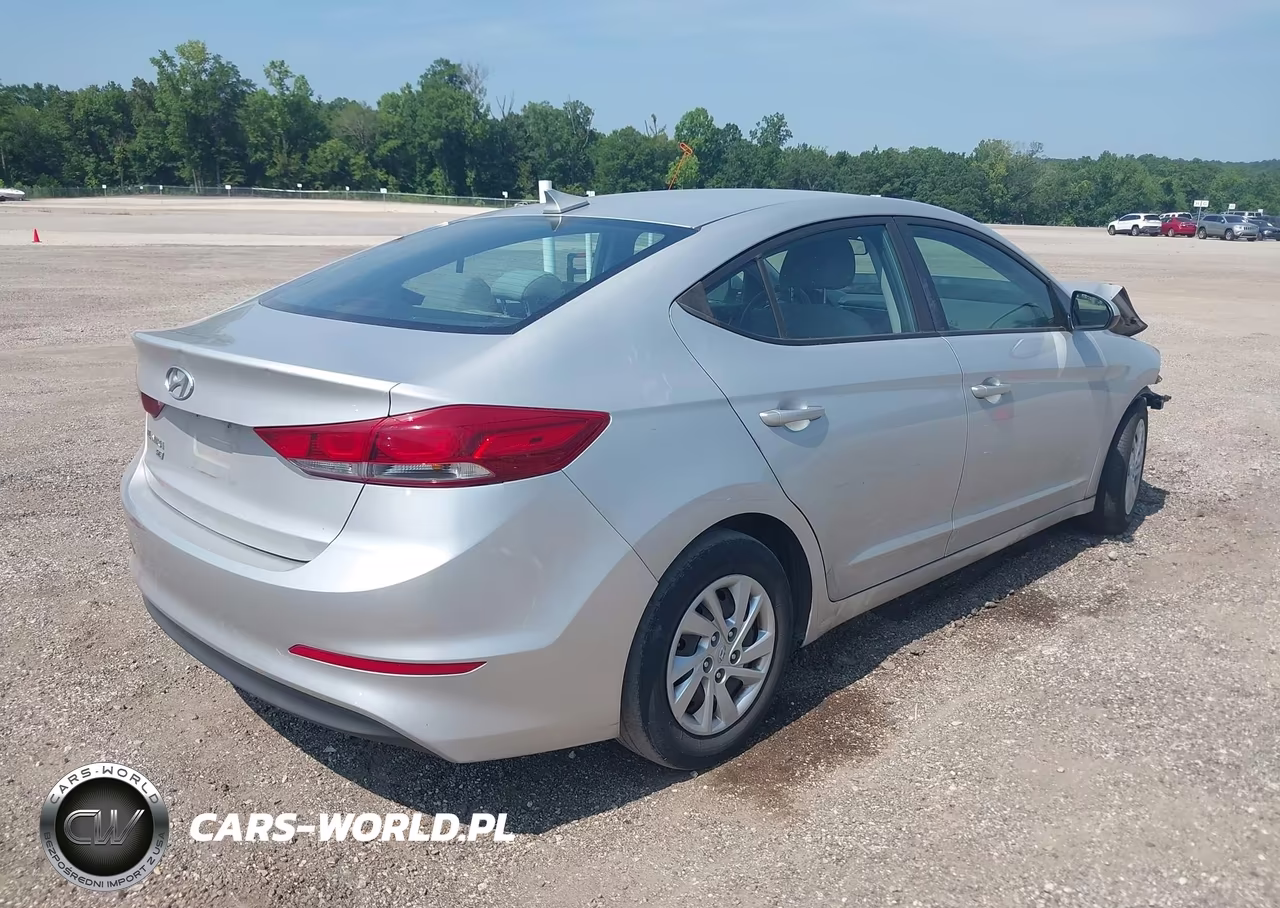 2017 Hyundai Elantra Se VIN:5NPD74LF3HH126730 - 4