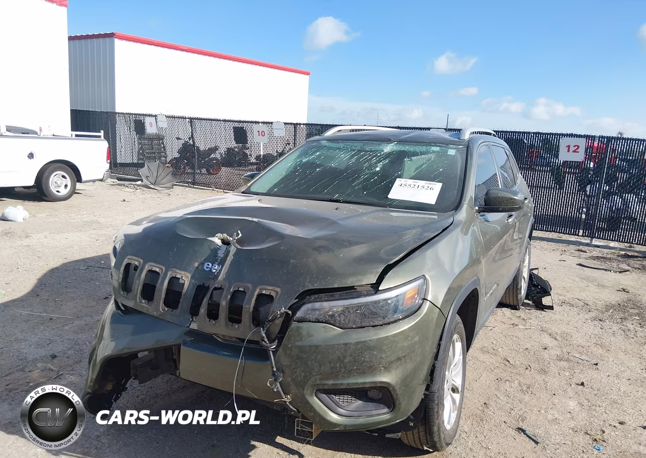 2019 Jeep Cherokee Latitude Fwd VIN:1C4PJLCB2KD242133 - 2