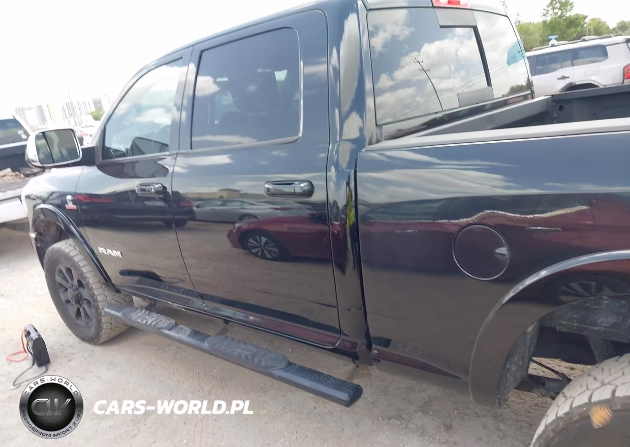 2020 Ram 2500 Laramie 4X4 6'4 Box VIN:3C6UR5FL7LG111884 - 14