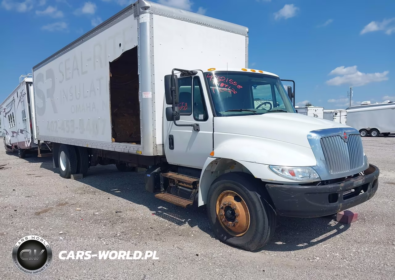 2018 International Durastar 4300 – zdjęcie 1 z 17