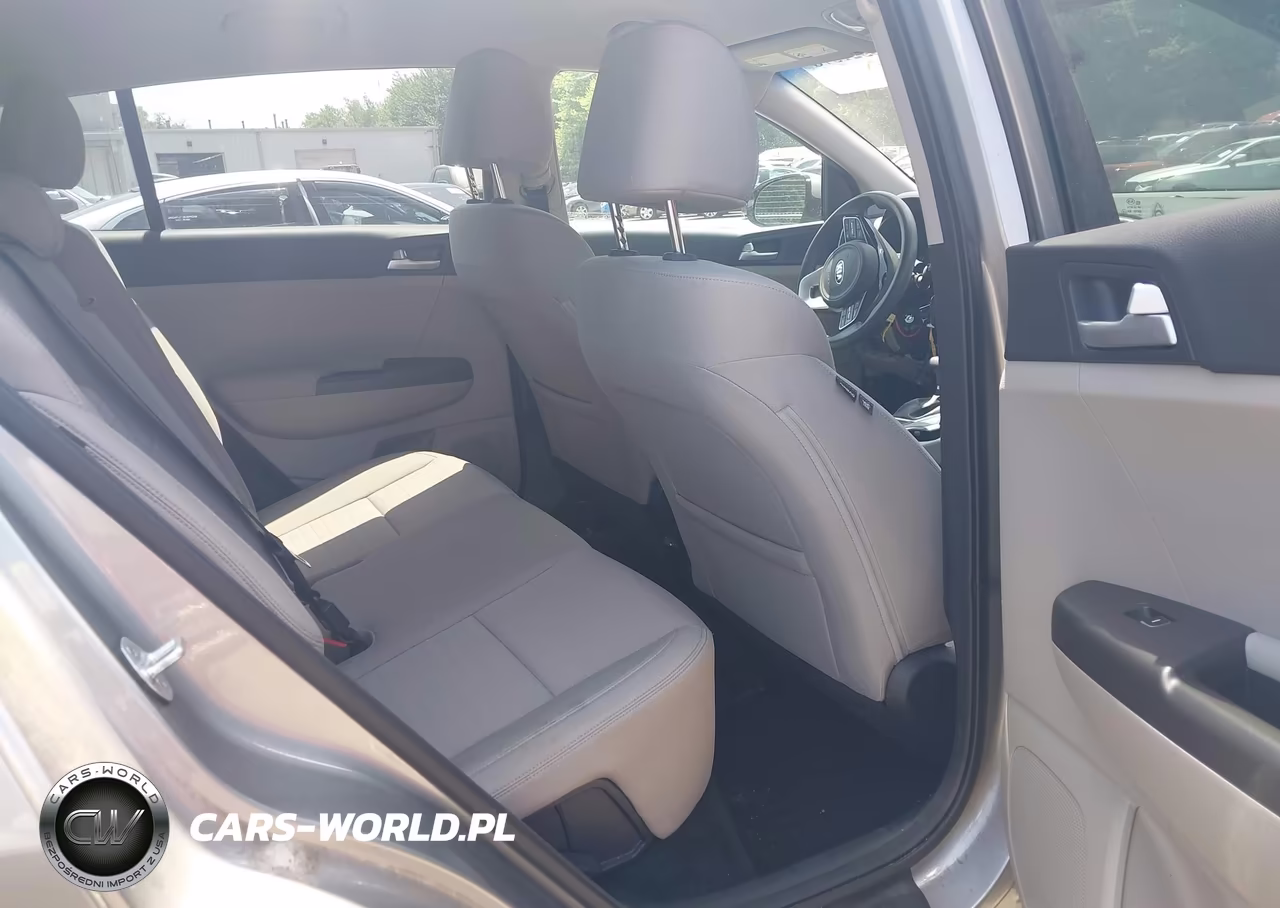2020 Kia Sportage Lx VIN:KNDPMCAC1L7642042 - 8