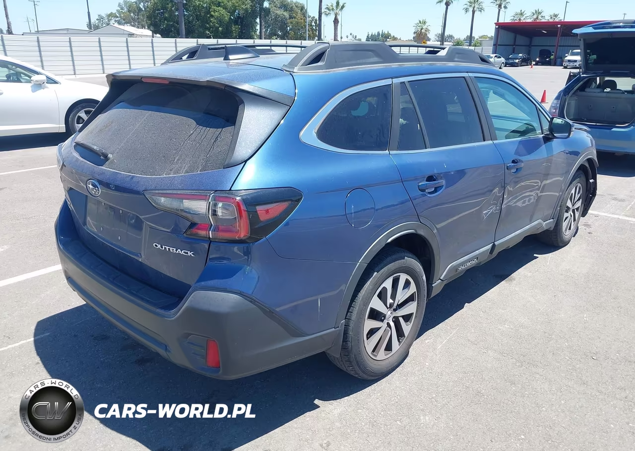 2020 Subaru Outback Premium VIN:4S4BTACC2L3250799 - 4