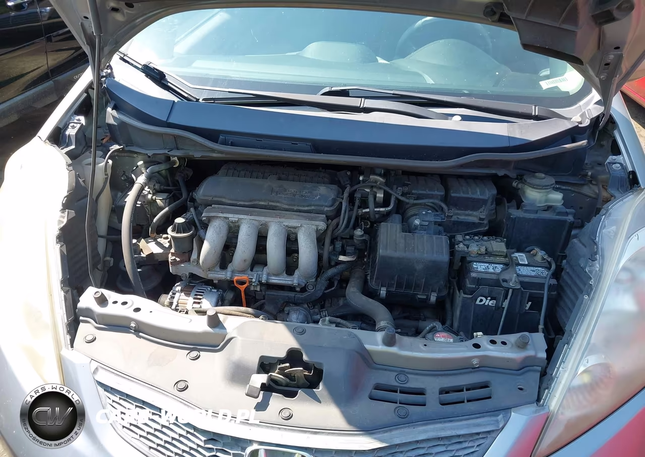 2010 Honda Fit Sport VIN:JHMGE8H40AS007623 - 10