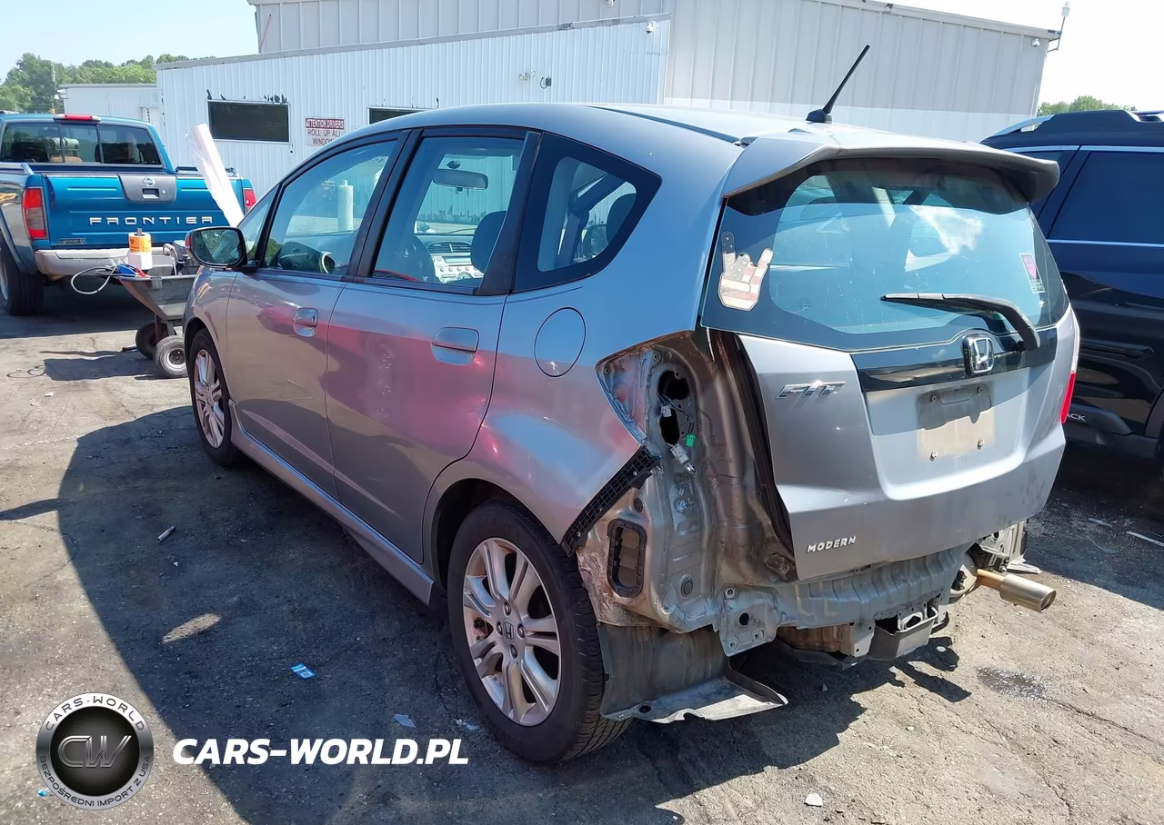 2010 Honda Fit Sport VIN:JHMGE8H40AS007623 - 3