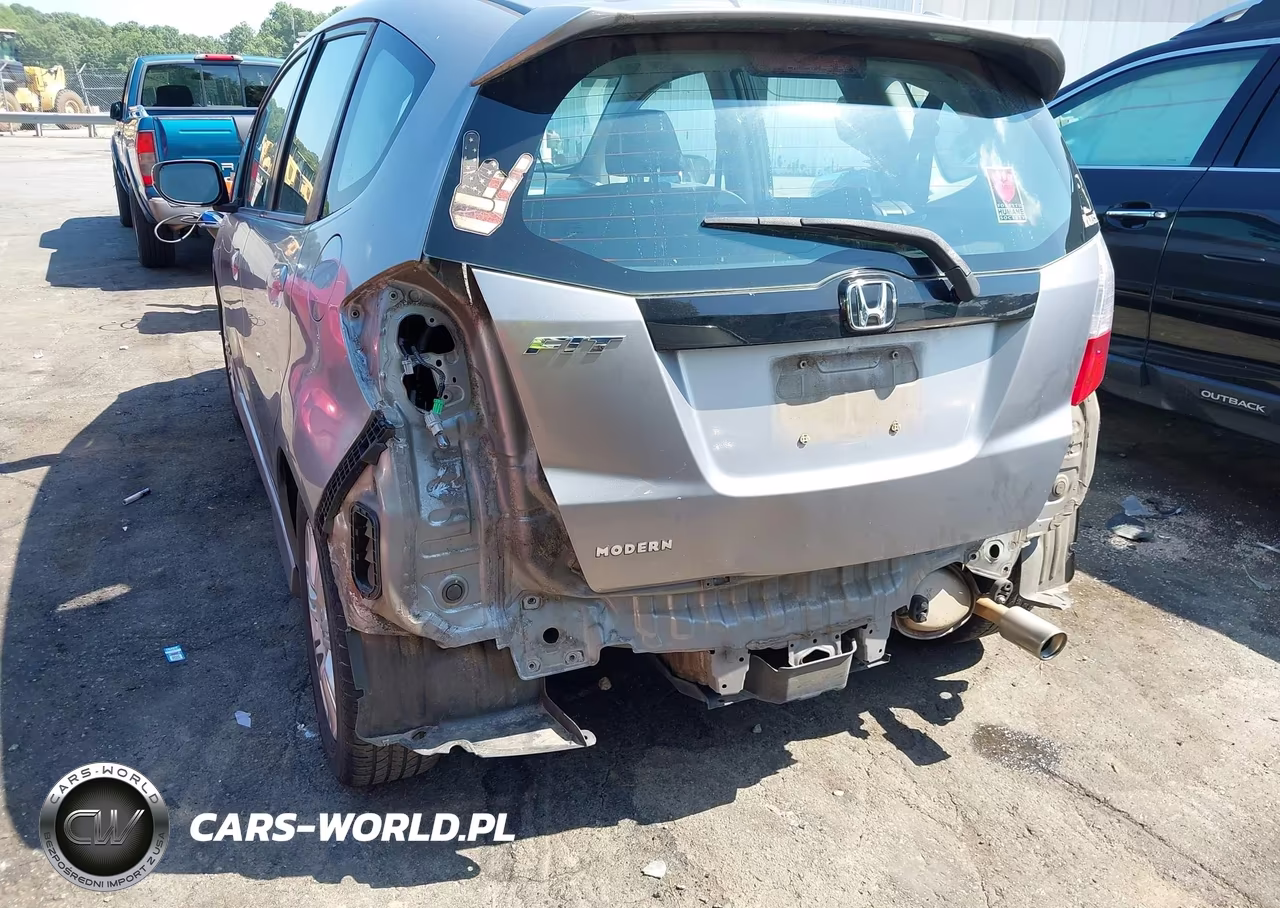 2010 Honda Fit Sport VIN:JHMGE8H40AS007623 - 6