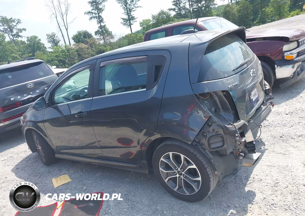 2020 Chevrolet Sonic Fwd Lt 5-Door VIN:1G1JD6SB5L4121994 - 14